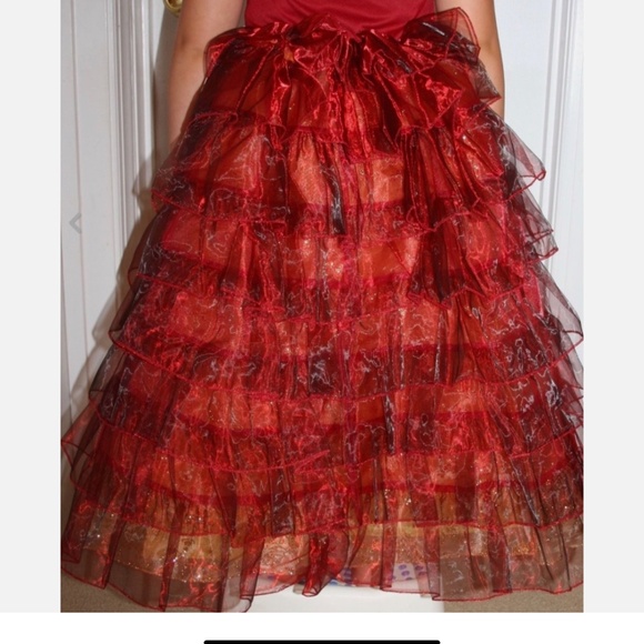 Disney Store Princess Belle Deluxe Holiday Costume Ball Gown Size 5/6 and access - Picture 6 of 12